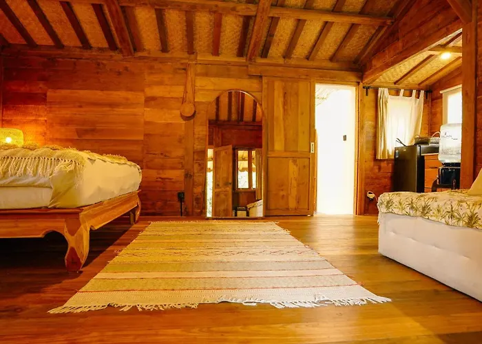 Rumah Bambu Gladek Tiga Hotel Uluwatu (Bali)